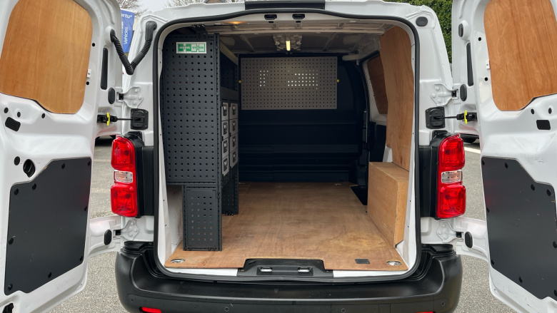 Vauxhall Vivaro L1 Diesel 2900 1.5d 100PS Prime H1 Van